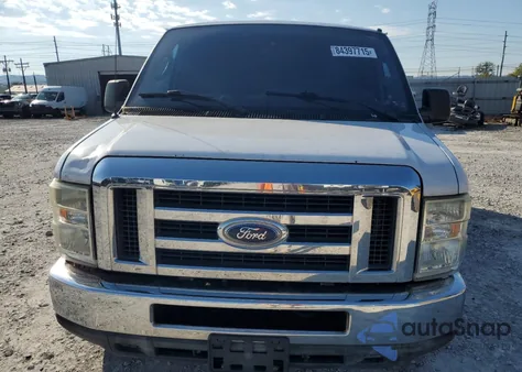 2010 Ford Econoline E350 Super Duty Wagon из США, поврежденный, VIN 1FBSS3BL5ADA54615